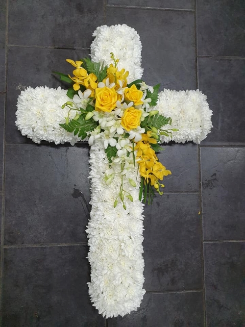 Remembrance - White, Large cross suitable for service.